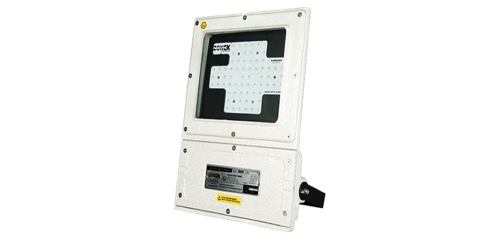 ZNK Serisi Zone 2 Exproof LED Projektör - ATEX Sertifikalı, patlayıcı gaz ve toz bulunan endüstriyel alanlar için güvenli aydınlatma çözümü.